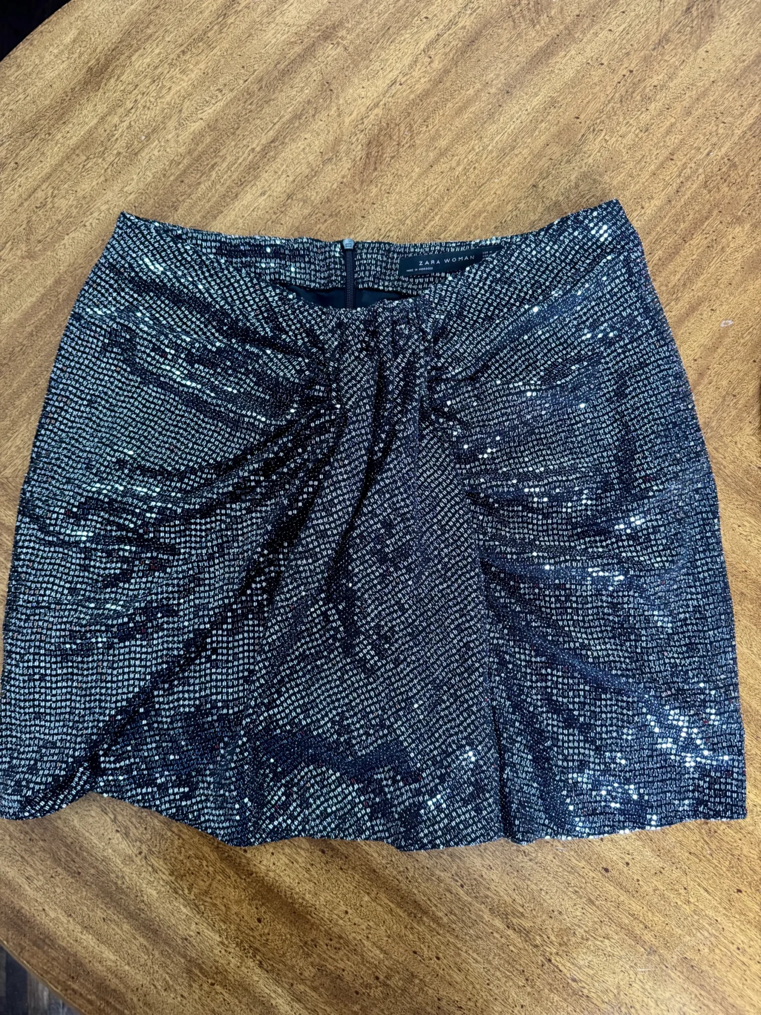 Featured image for Sequined skirt Zara