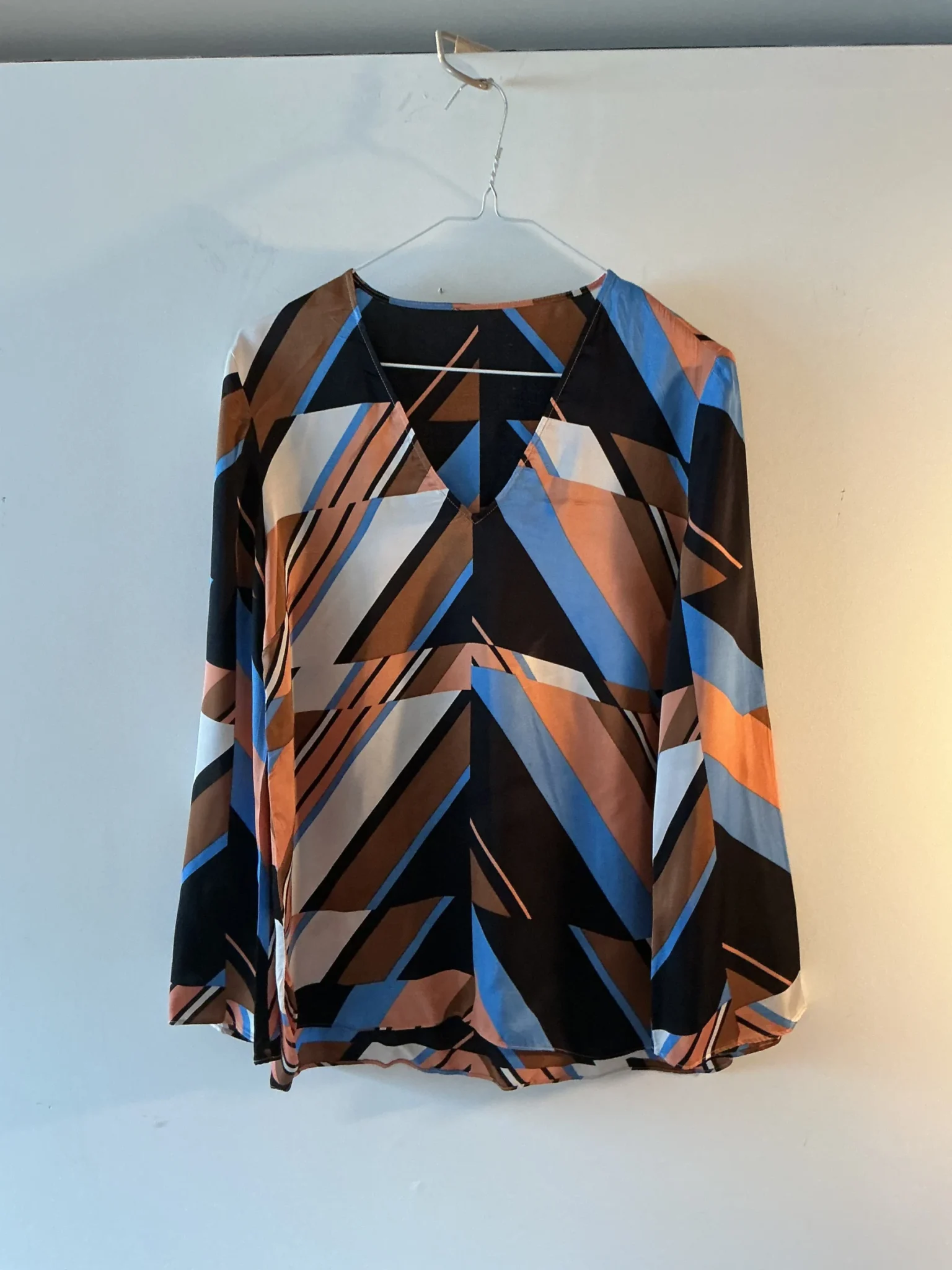 Featured image for Massimo Dutti long silk blouse