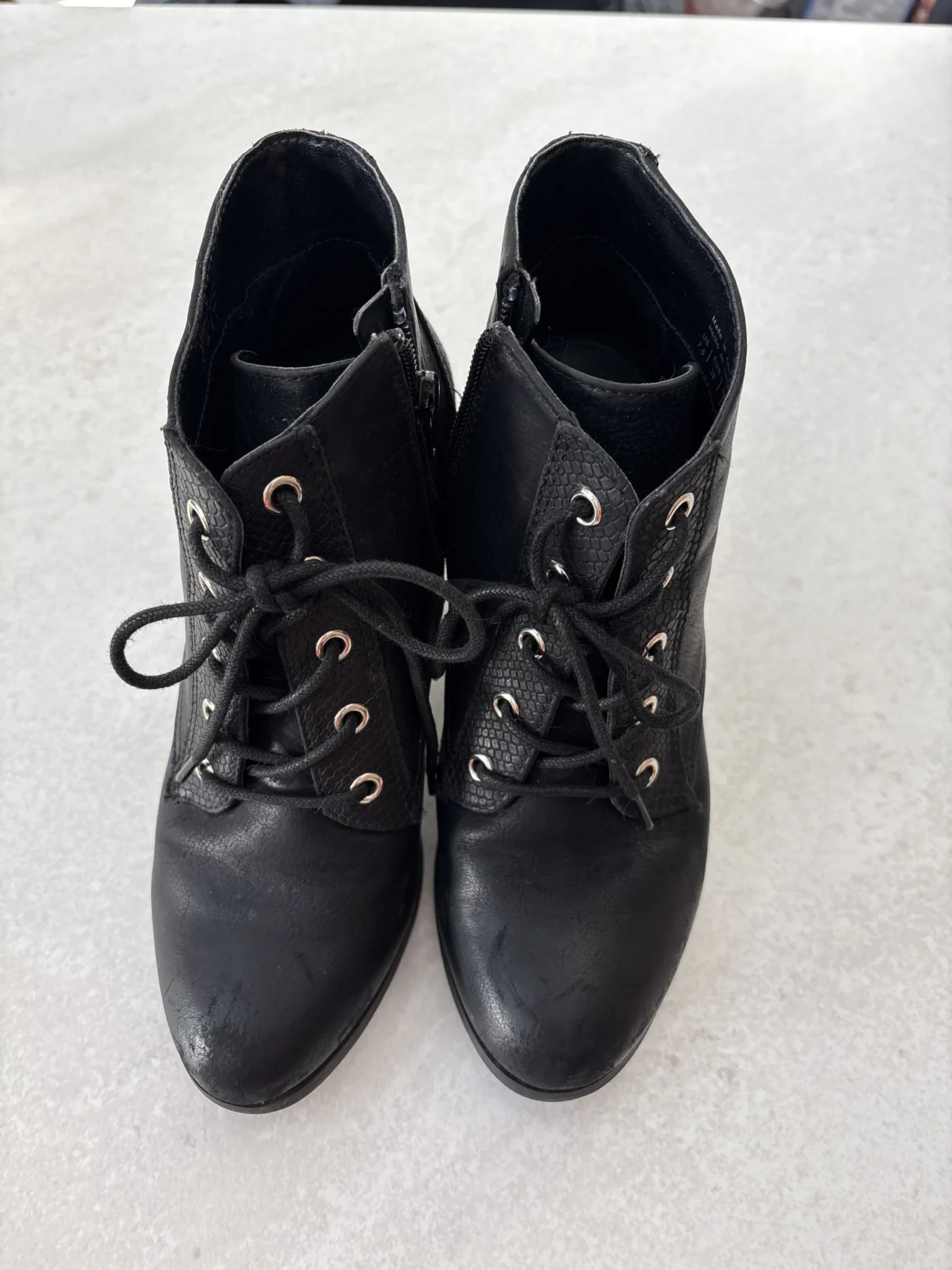 Featured image for Bottes à talons haut Spring