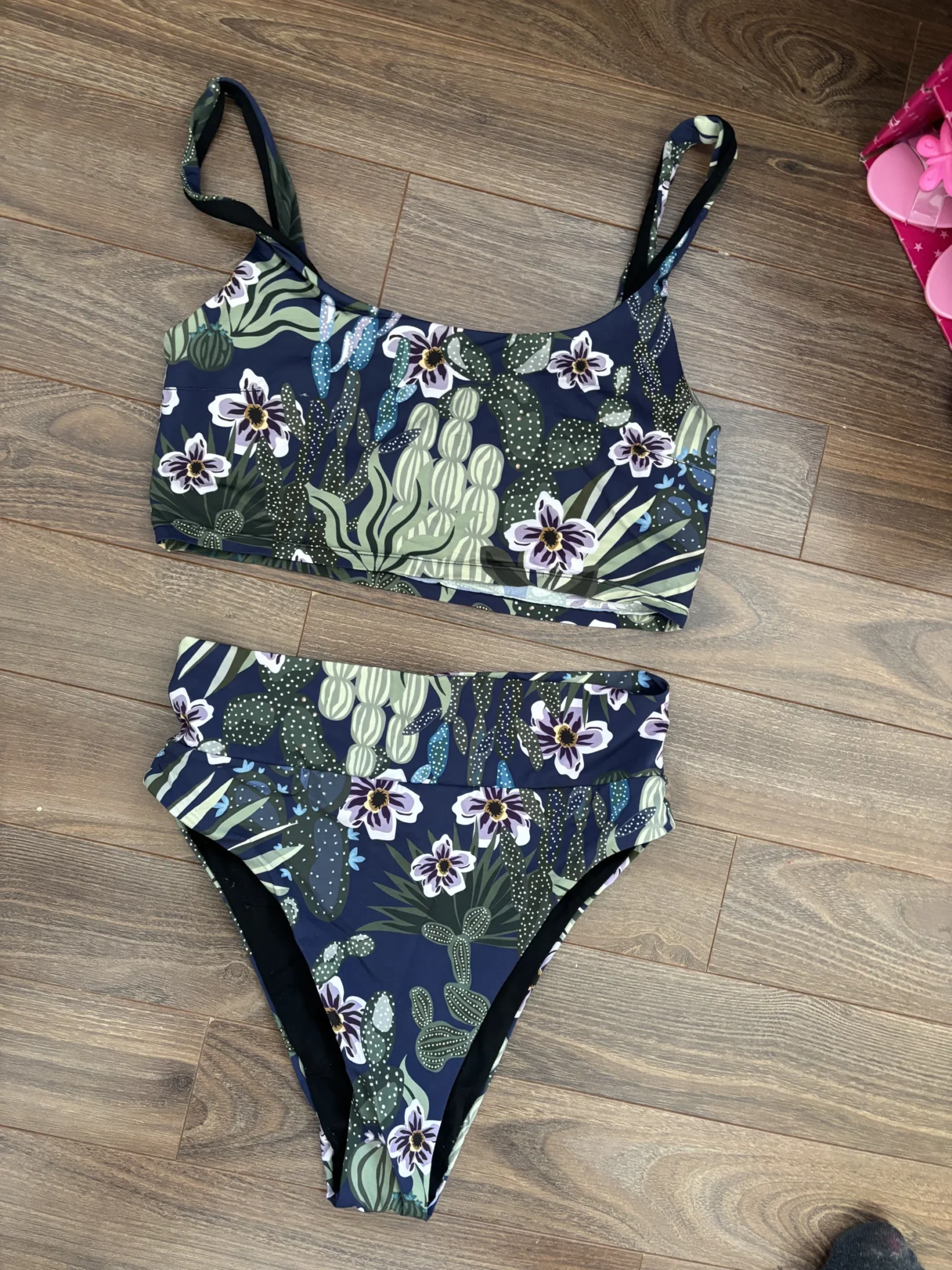 Featured image for Bikini Tahiti de nuit