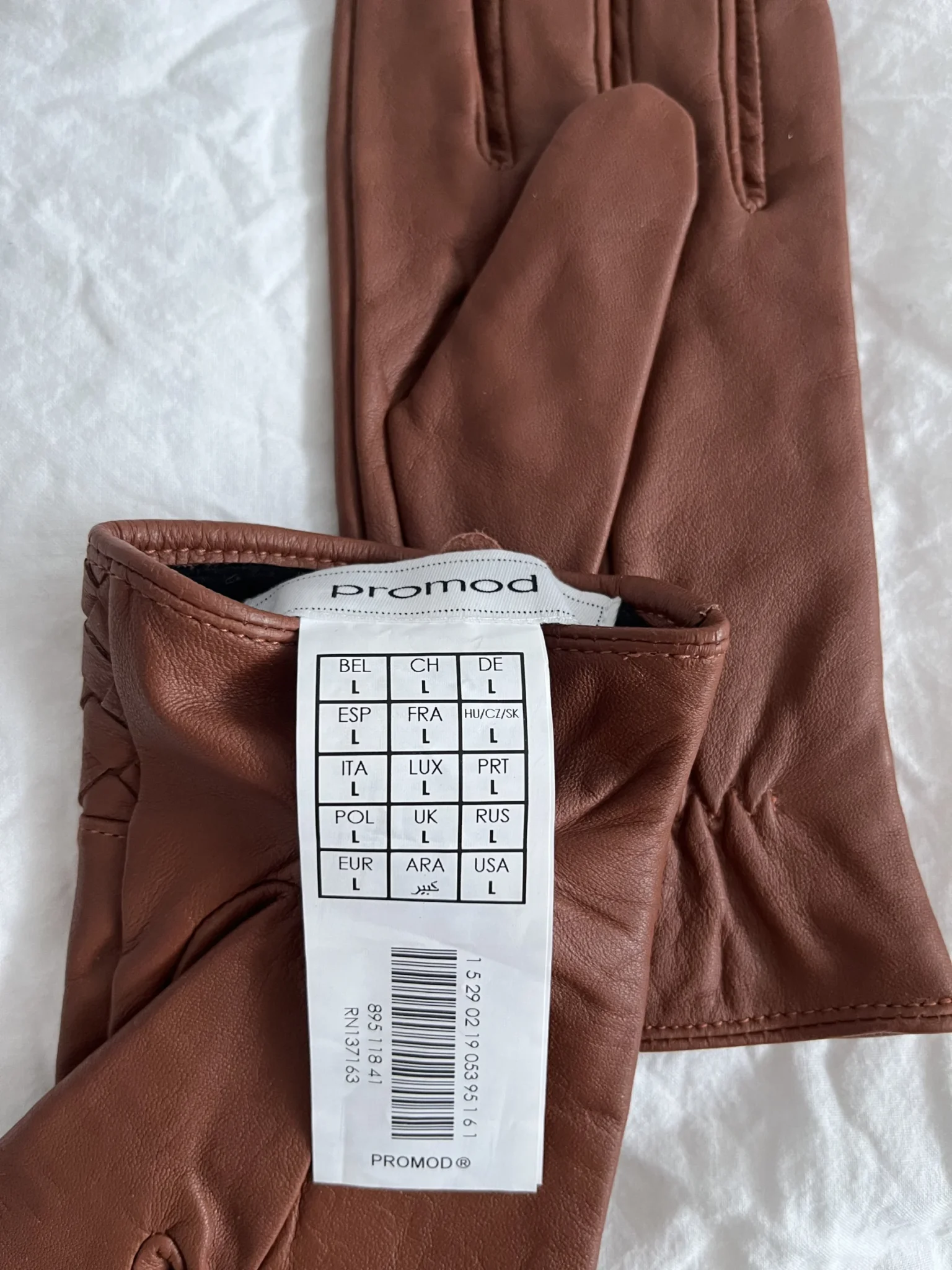 Image for New gloves, never worn