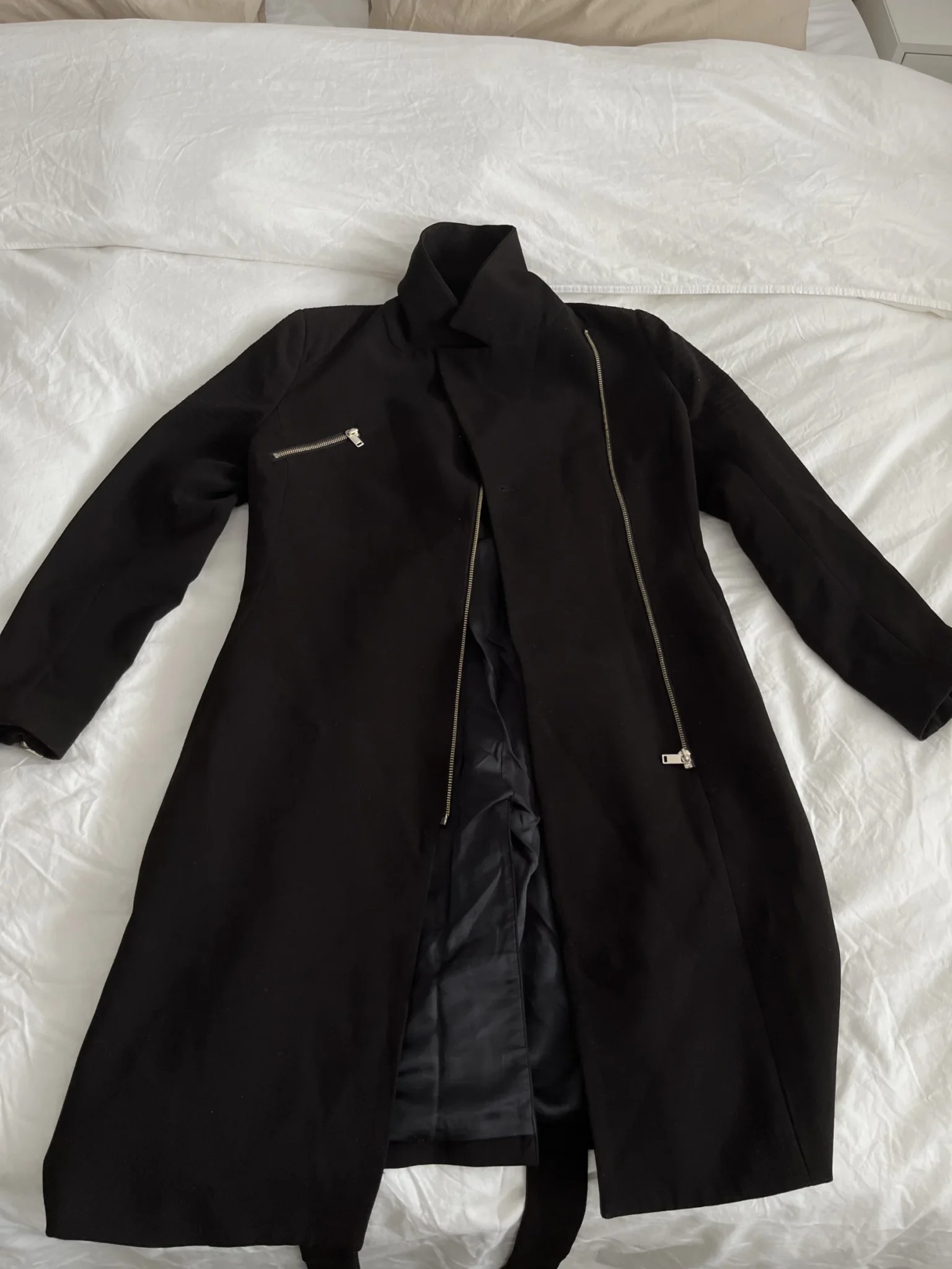 Featured image for Manteau noir