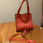 Featured thumbnail for Sac en cuir rouge