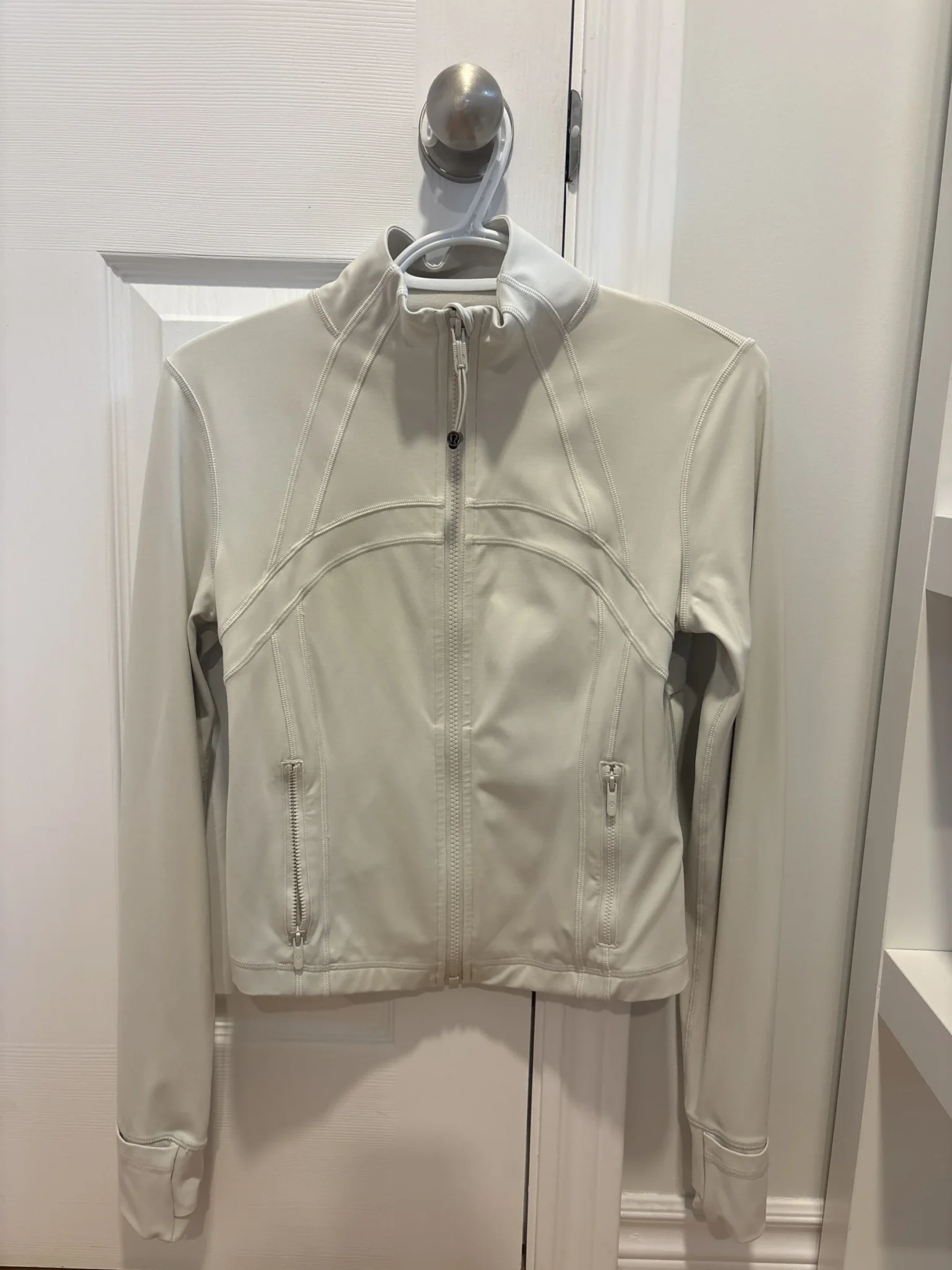 Featured image for Veste lululemon define