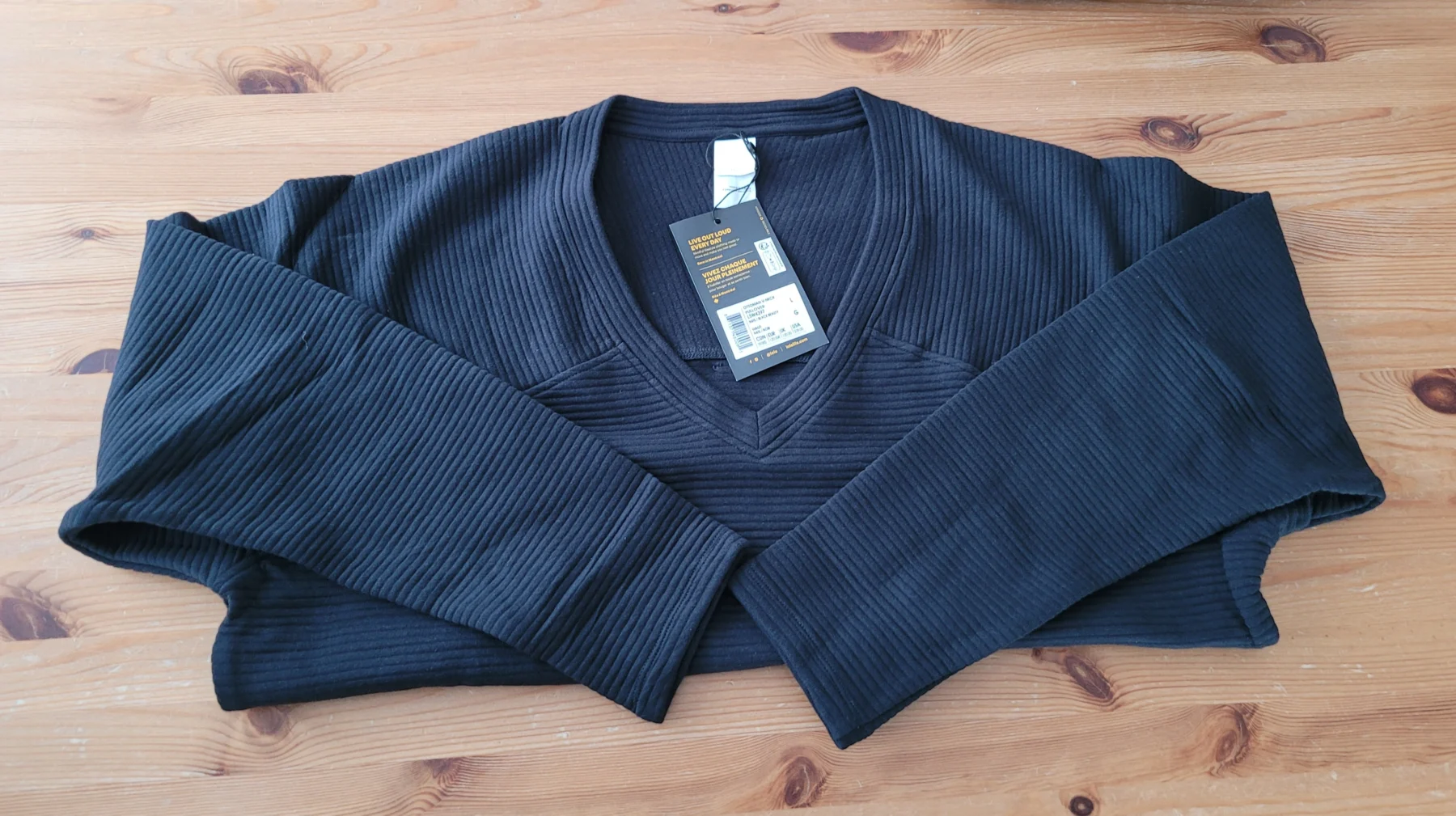 Pull Ottoman noir Lolë seconde main