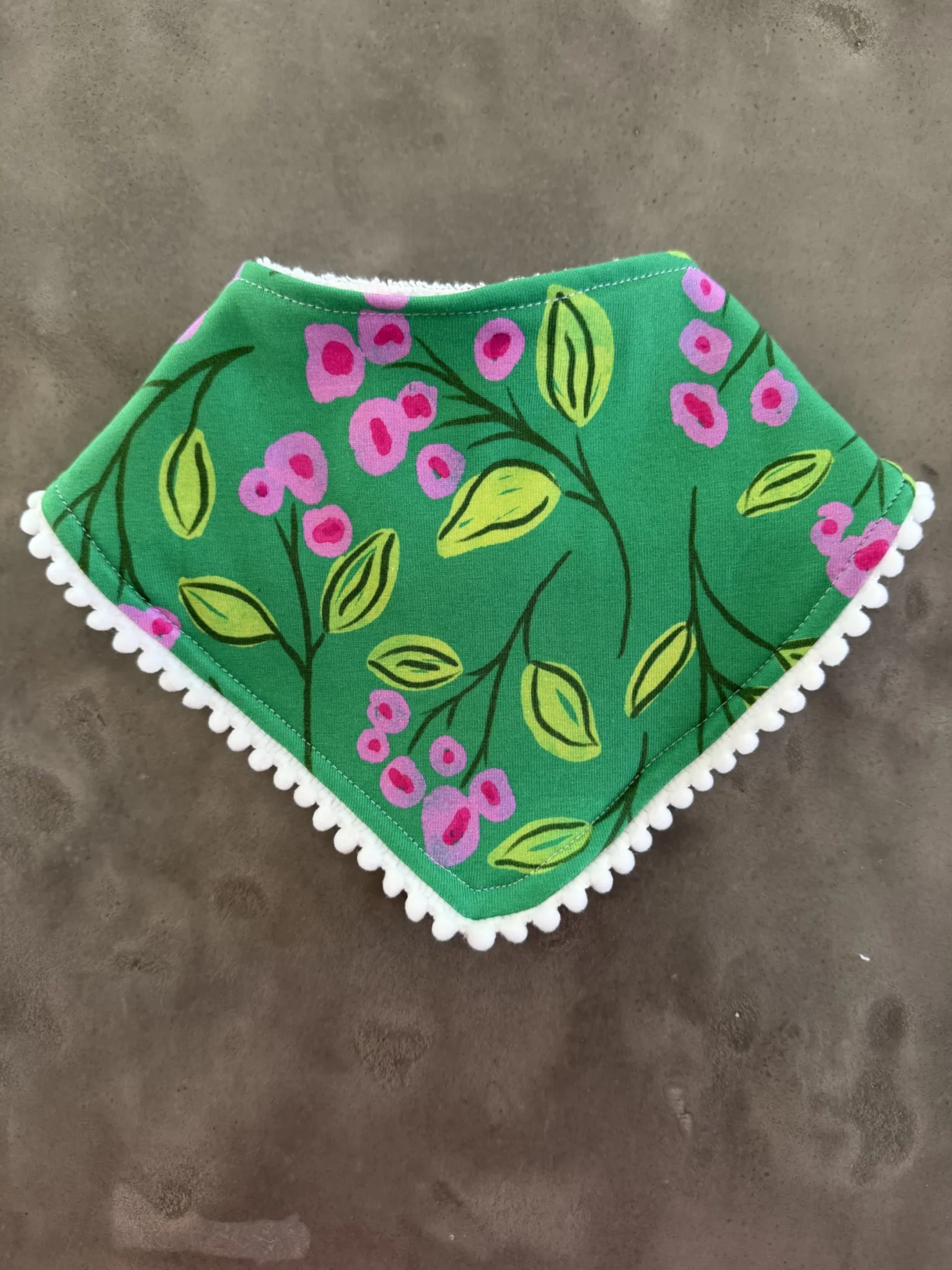 Featured image for New bib 6-12M