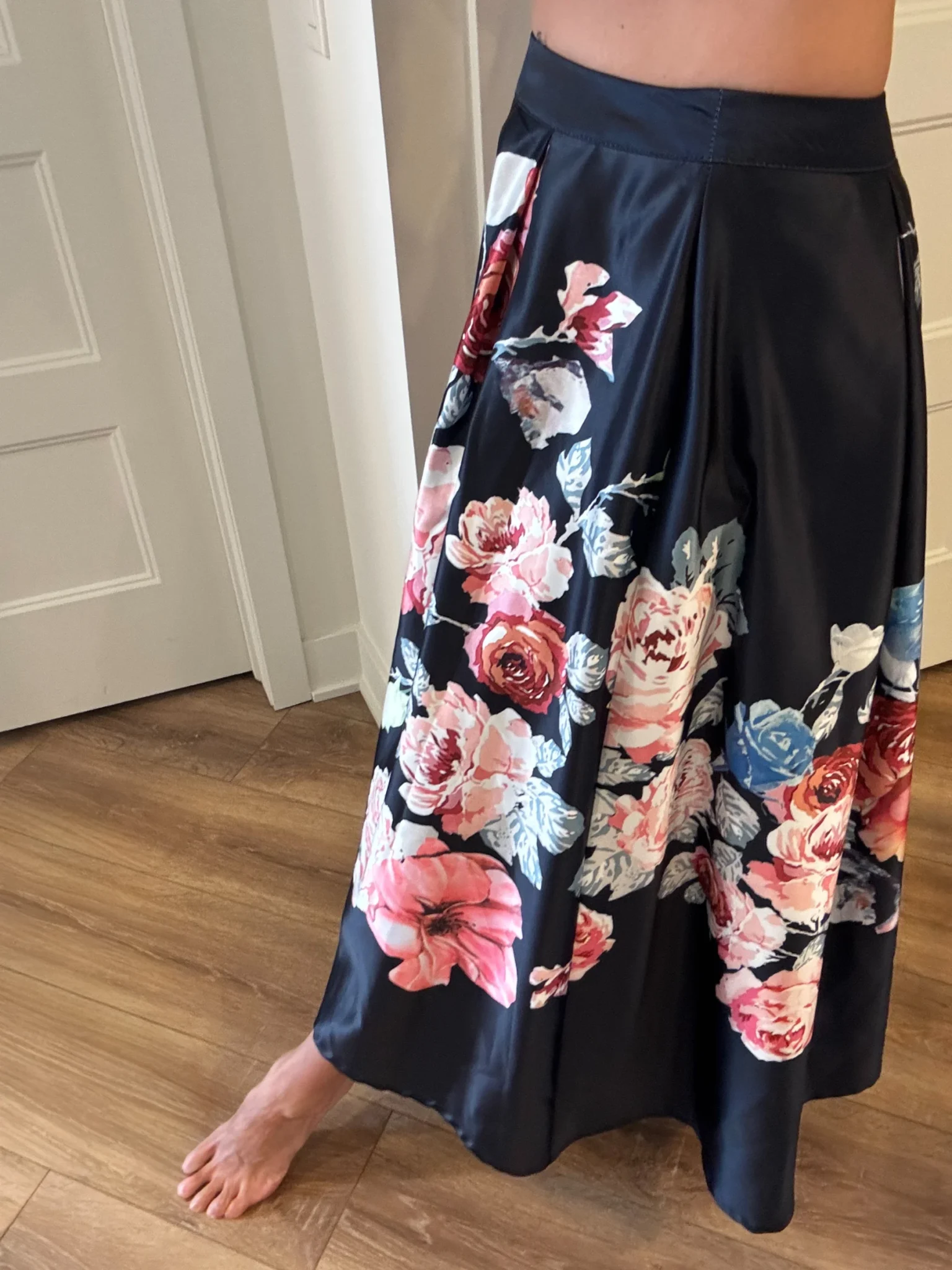 Featured image for Long floral skirt with crinoline