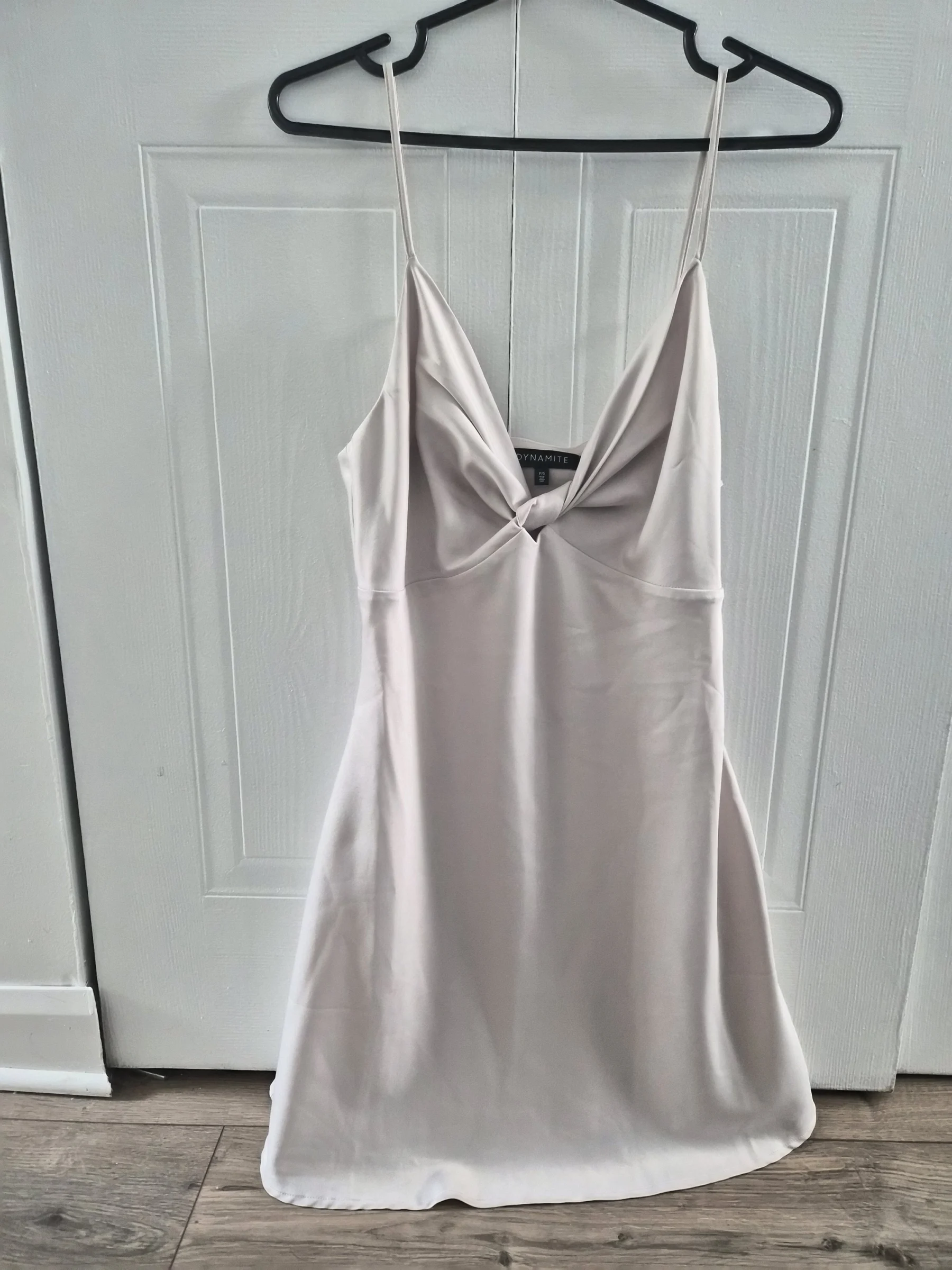 Robe satin Dynamite seconde main