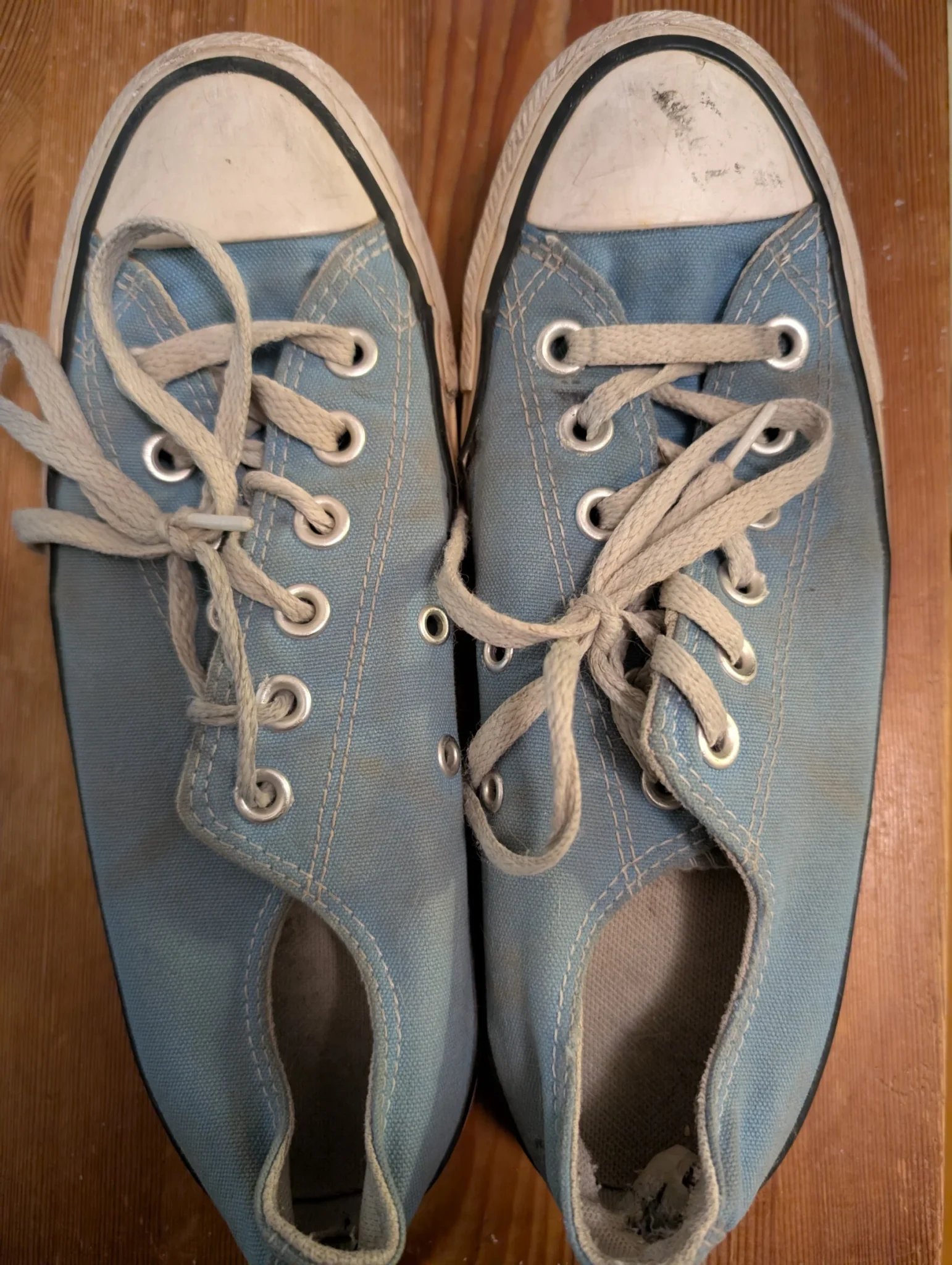 Image for Converse bleu pâle