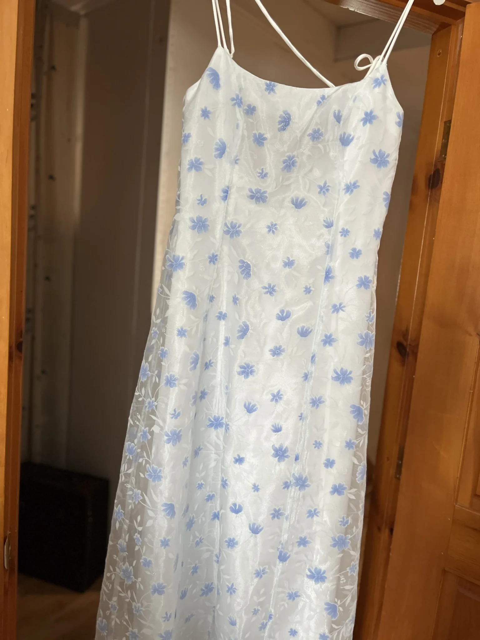 Featured image for Robe fleurie bleue - Fairweather