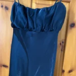 Featured thumbnail for Robe unie bleu indigo brillant -Accomplice