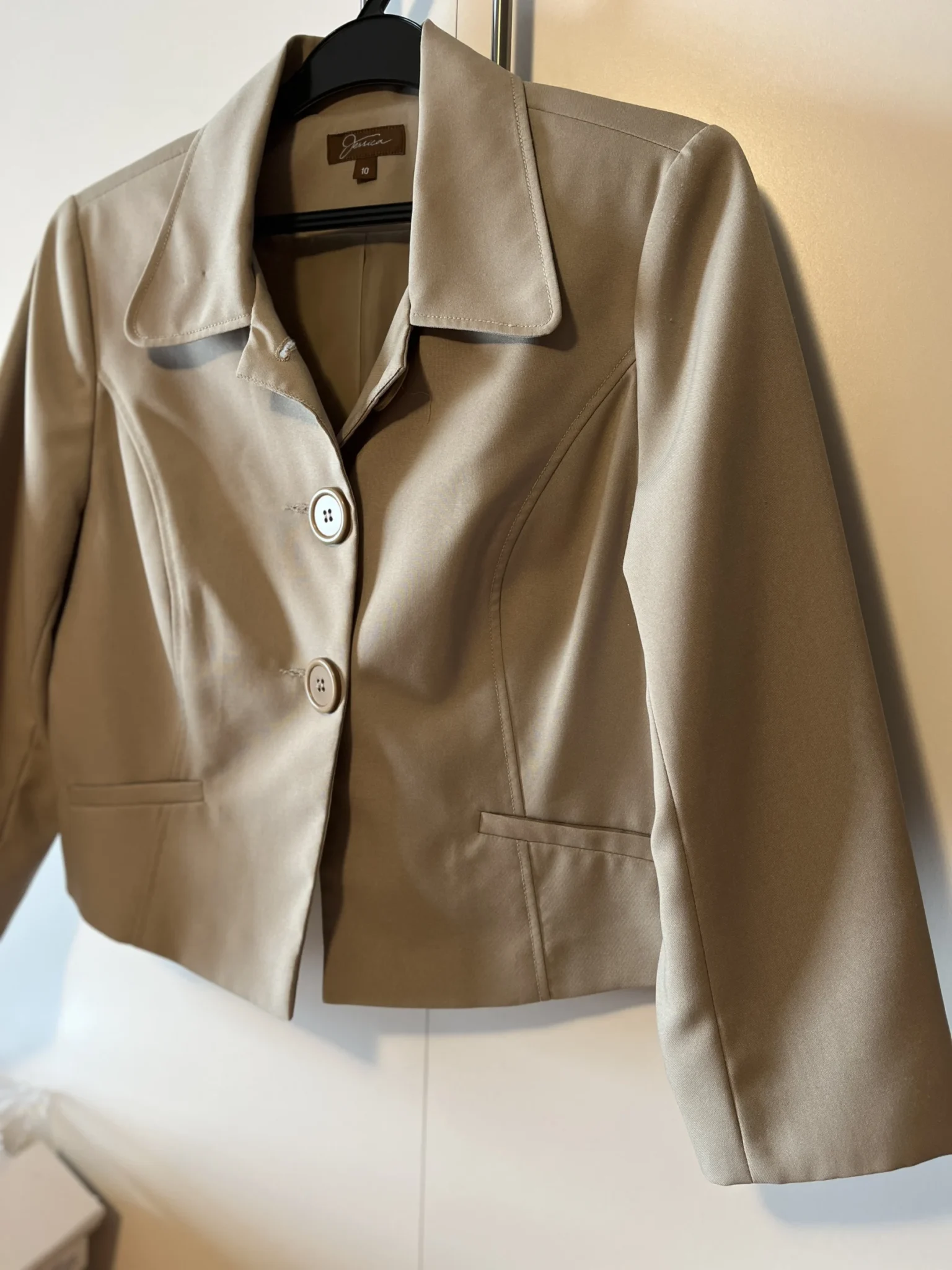 Image for Beige cropped jacket - Jessica