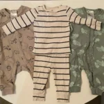 Featured thumbnail for 3 Pijamas H&M Lion, tortue et raillures