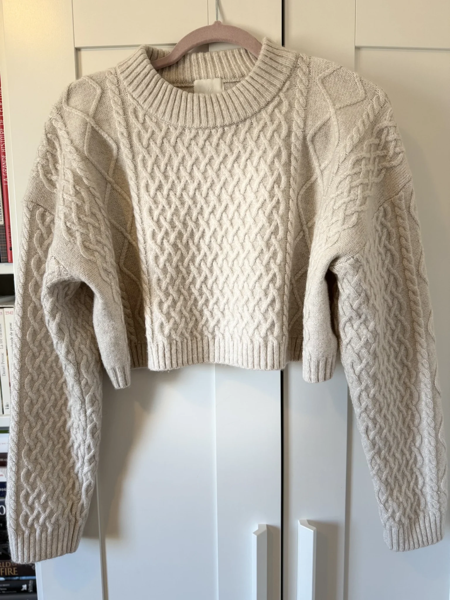 Featured image for Pull crop beige