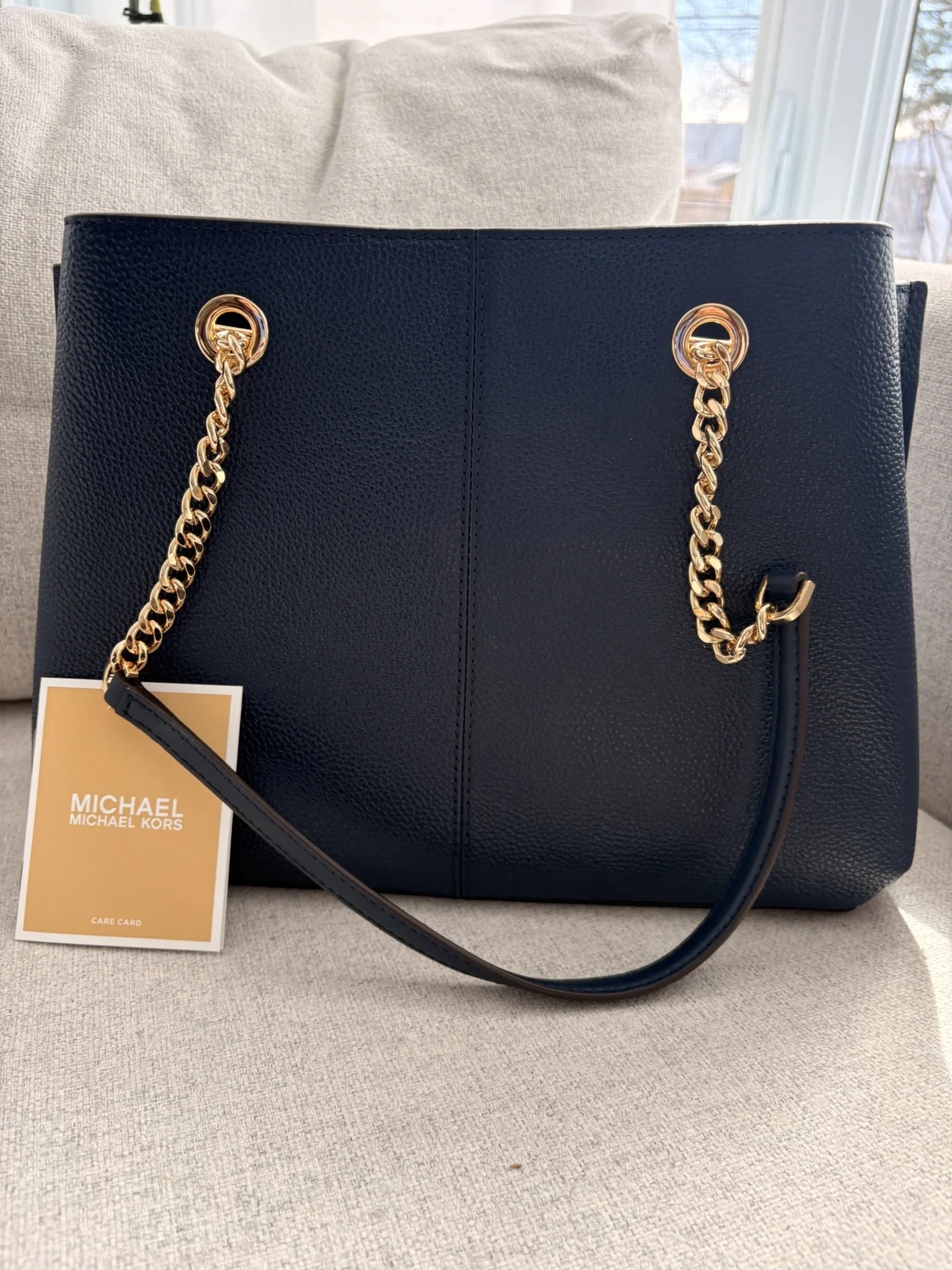 Image for Sacoche Michael Kors modèle Teagen bleu marin neuf