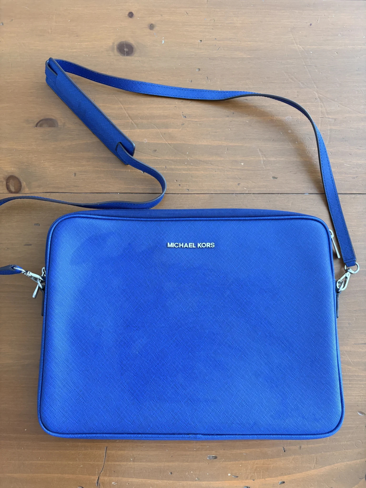 Featured image for Sac Michael Kors pour ipad/ air mac