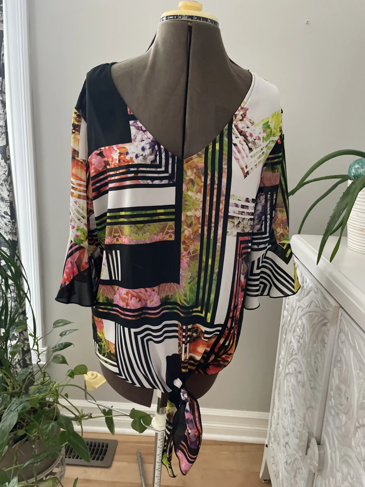 Featured image for Blouse noué multi colore