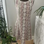 Featured thumbnail for Robe fleurie