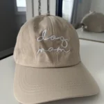 Featured thumbnail for Casquette DogMom