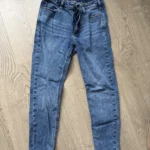 Featured thumbnail for Jeans longueur petite
