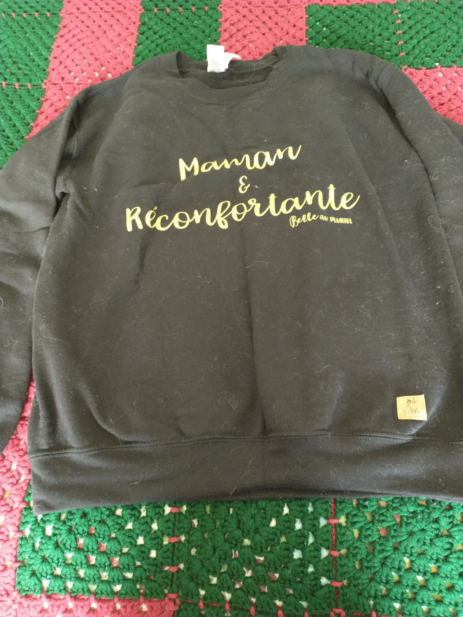 Featured image for Crewneck "Maman réconfortante" Belle au Pluriel