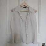 Featured thumbnail for Blouse sans manche en lin. Taille 40.