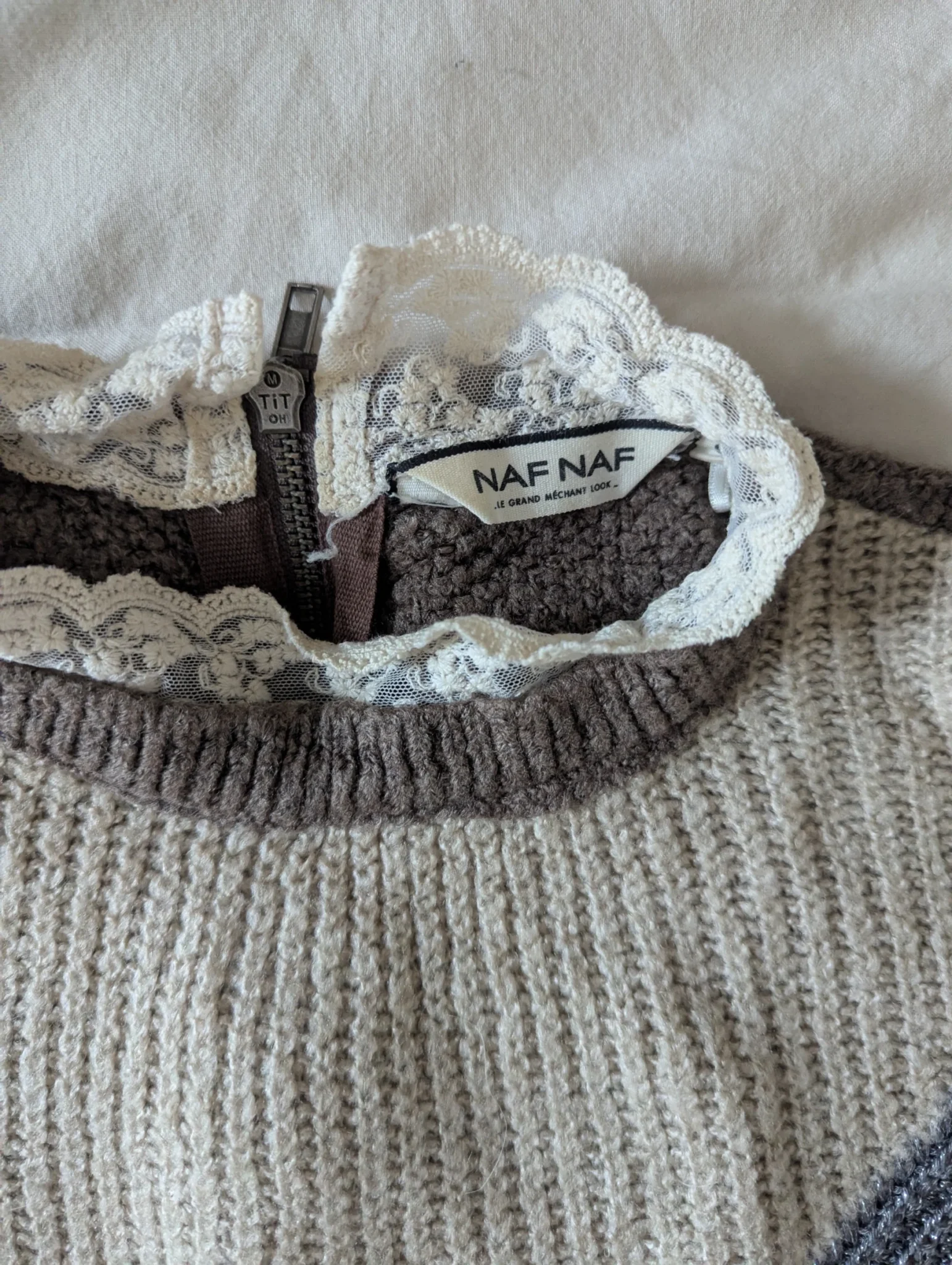 Featured image for Pull Naf Naf taille S