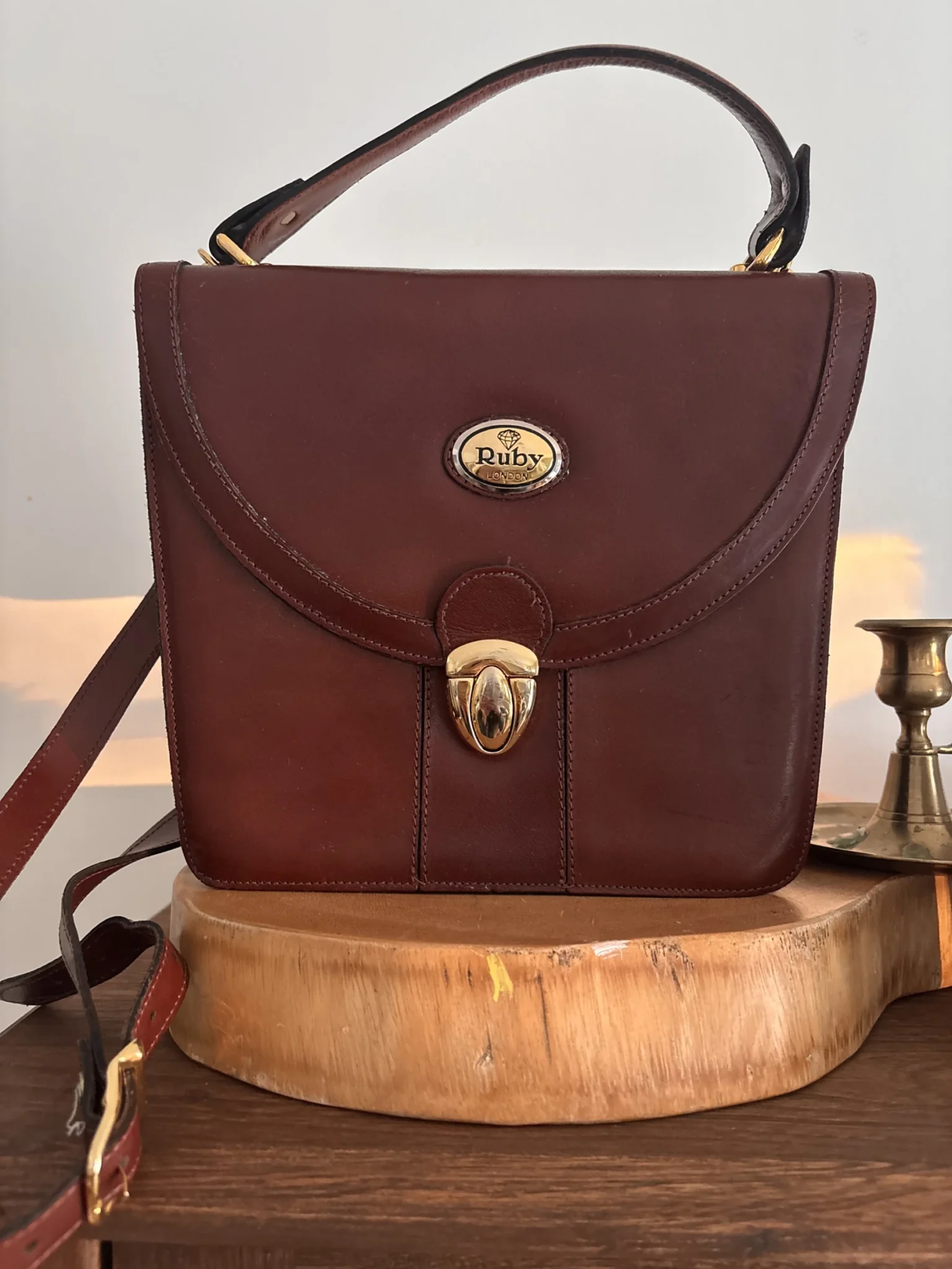 Image for Sac à main cuir Ruby London vintage!