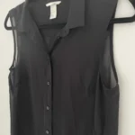 Featured thumbnail for Blouse sans manches