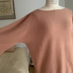 Thumbnail for Chandail corail  Uniqlo