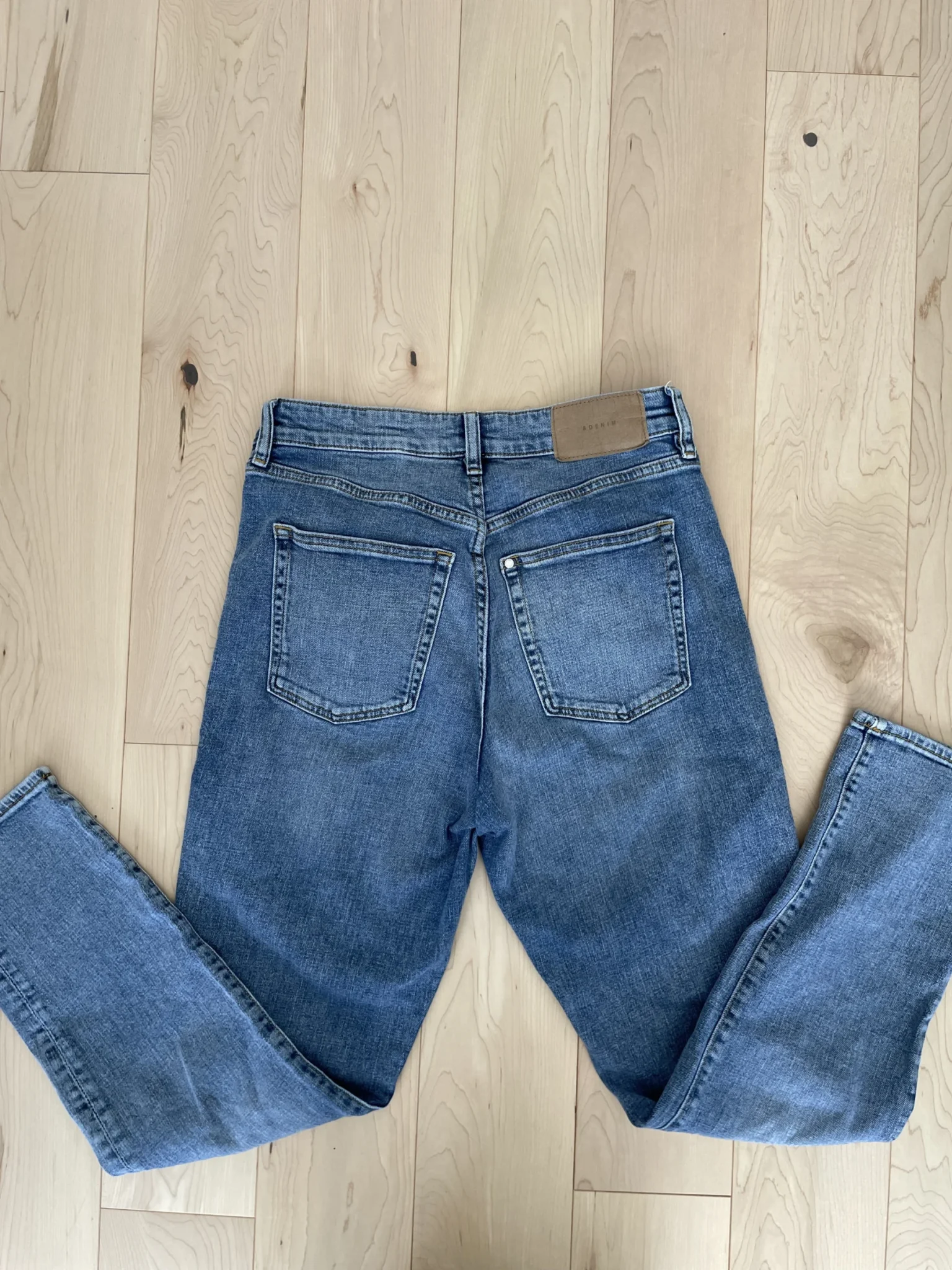 Image for Straight-leg high-waisted jeans