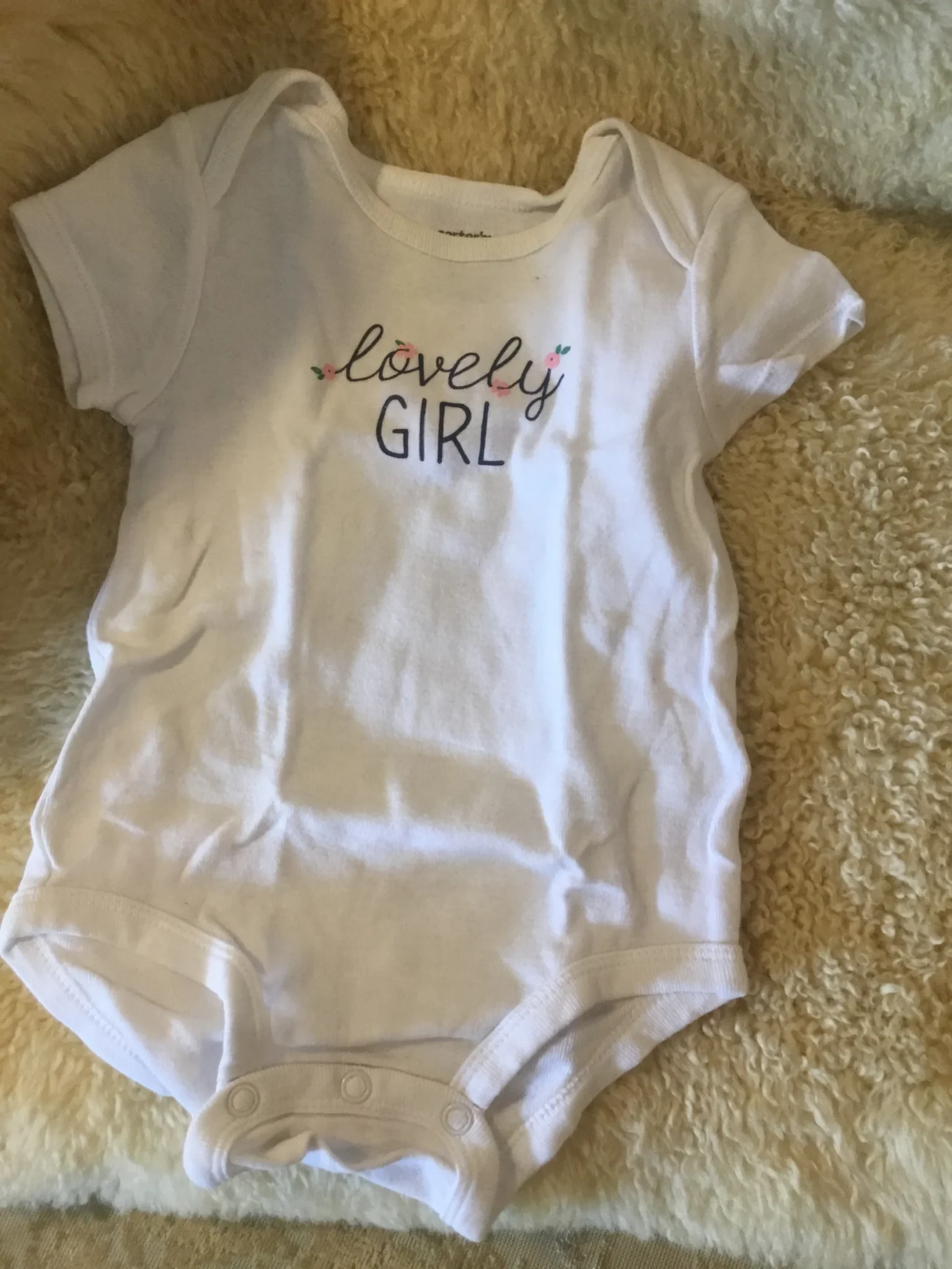 Featured image for Cache couche carter blanc fkeurs roses bébé filles 6
