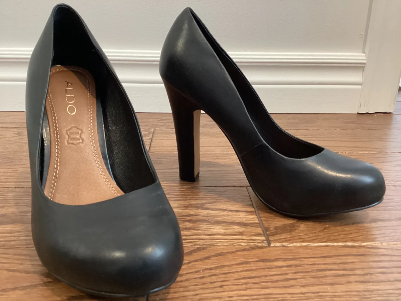 Image for Genuine leather high heel