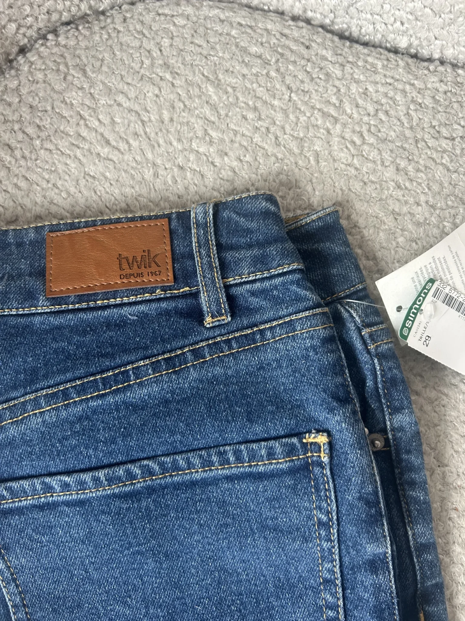Image for Jean flare Twik (Simons) – neuf avec étiquette –m