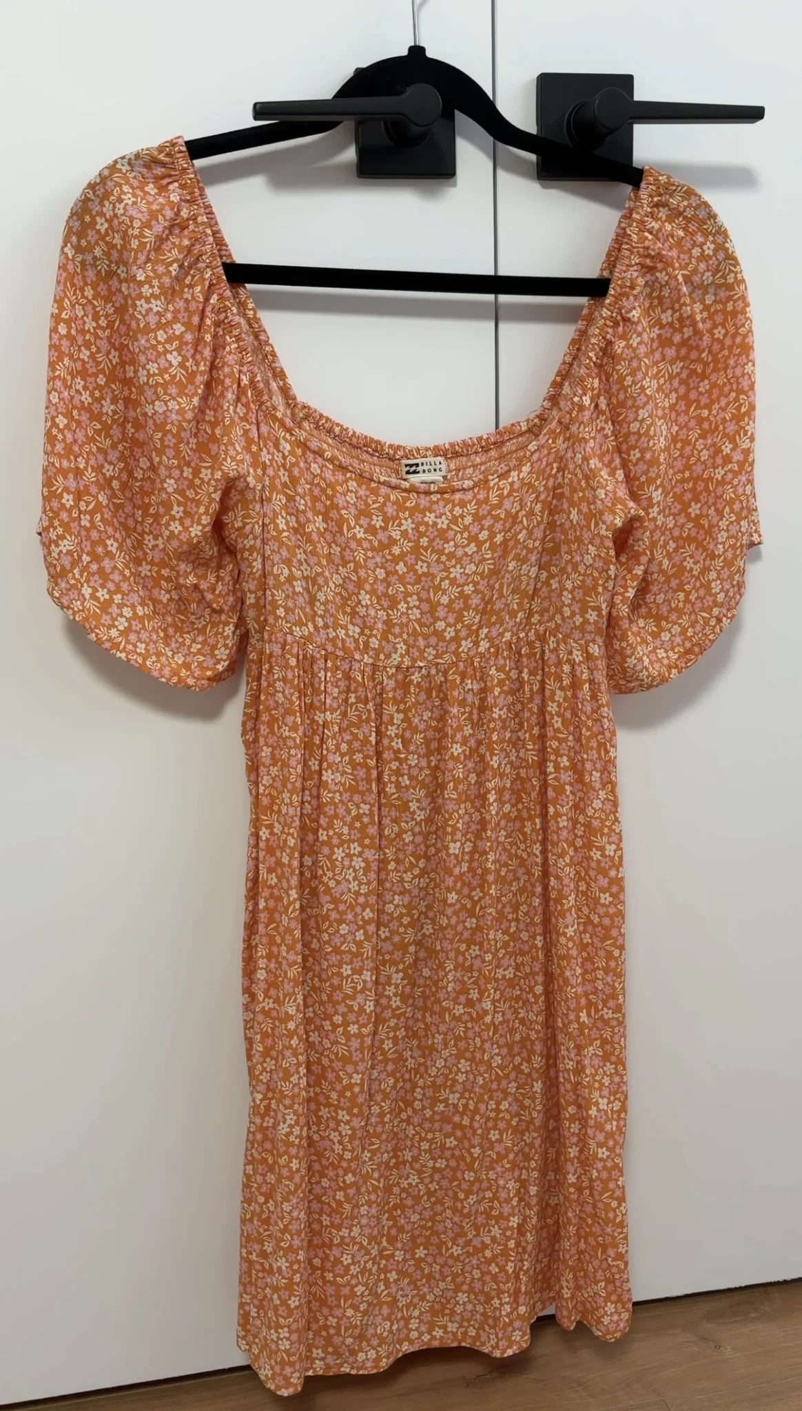 Featured image for Billabong dress