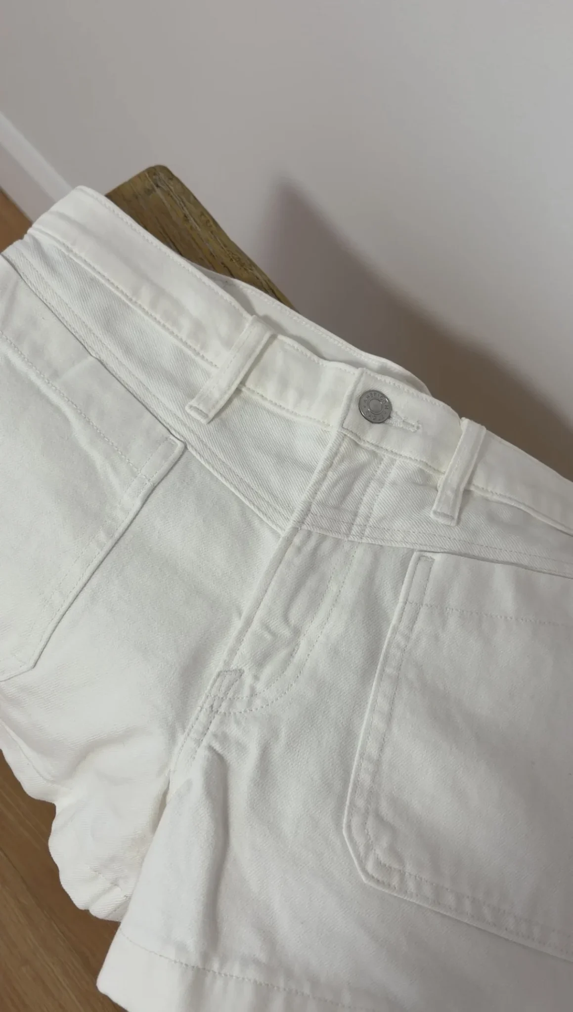 Image for American Eagle shorts