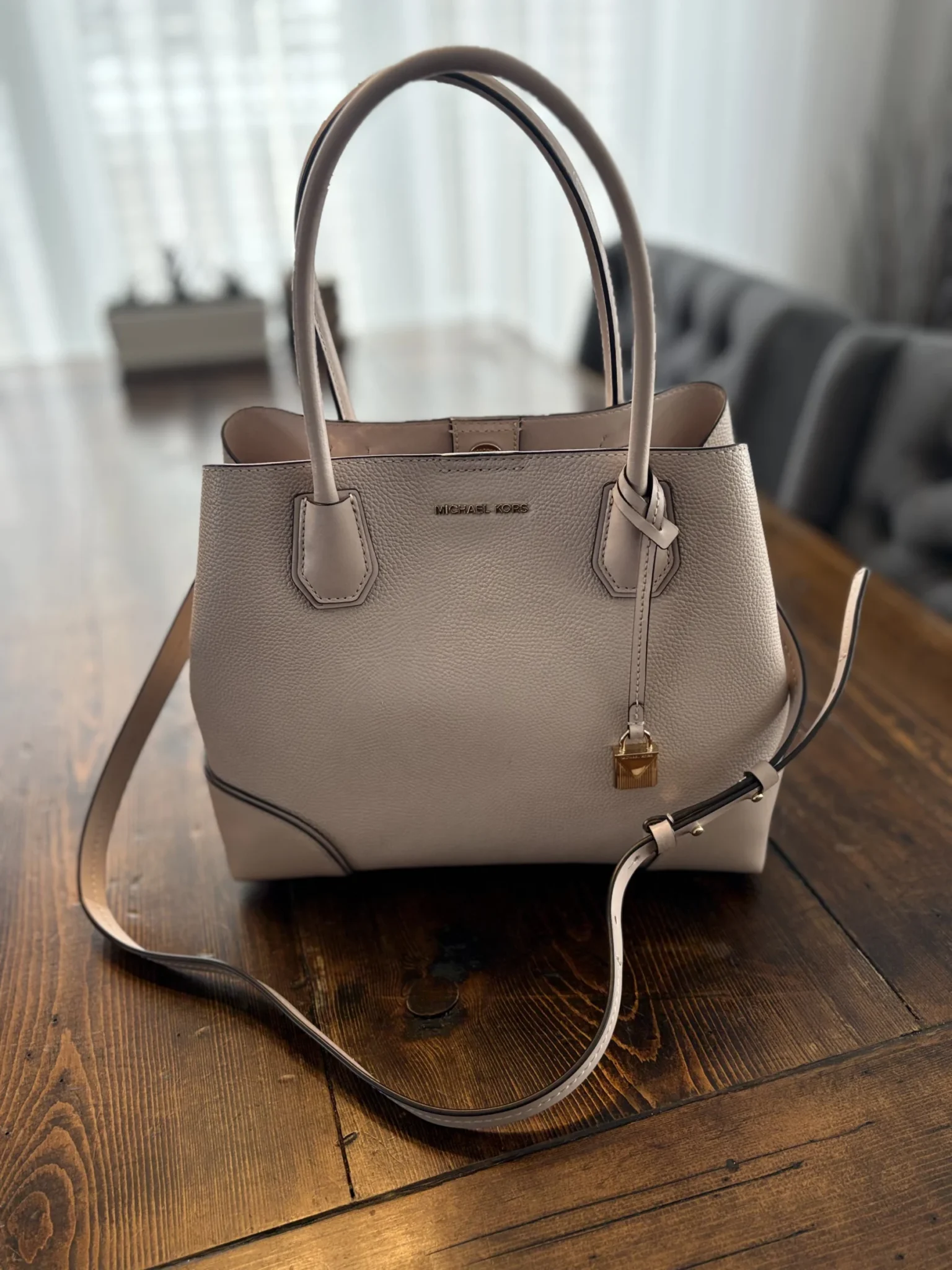 Featured image for Michael kors handbag