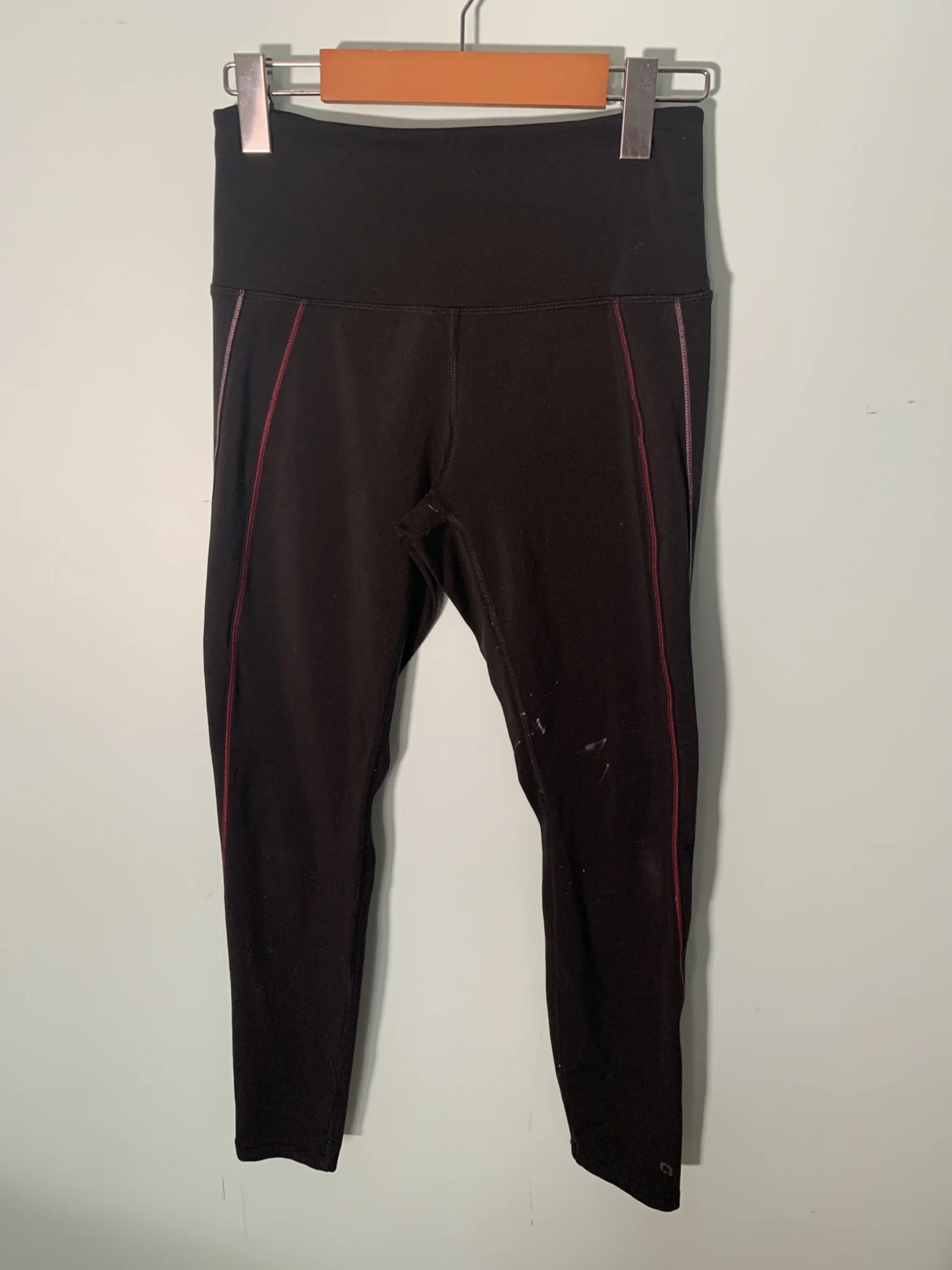 Featured image for Legging Long HYBA Noir et Rose