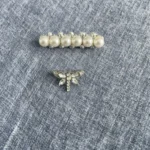 Featured thumbnail for Broches