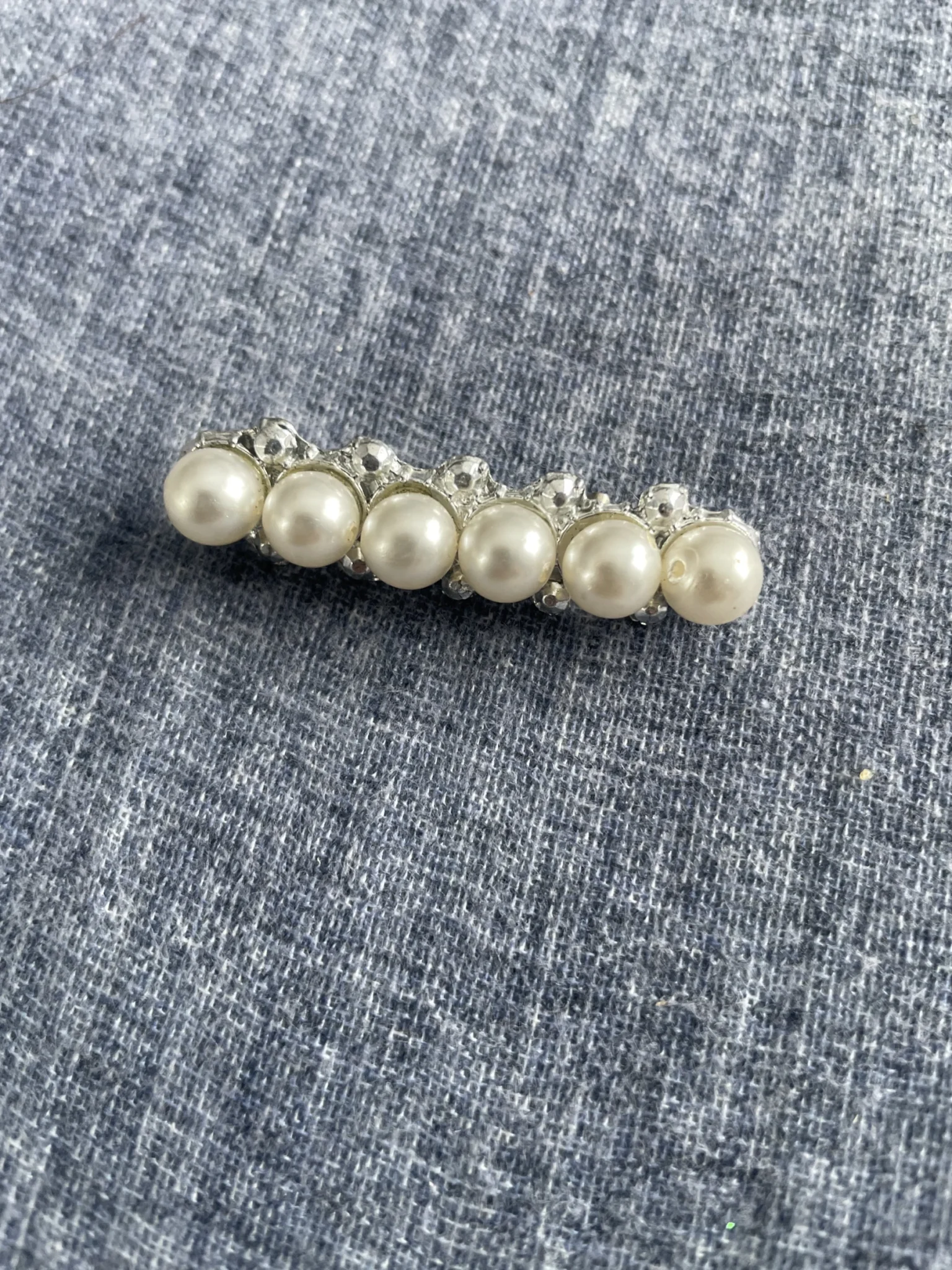 Image for Broches