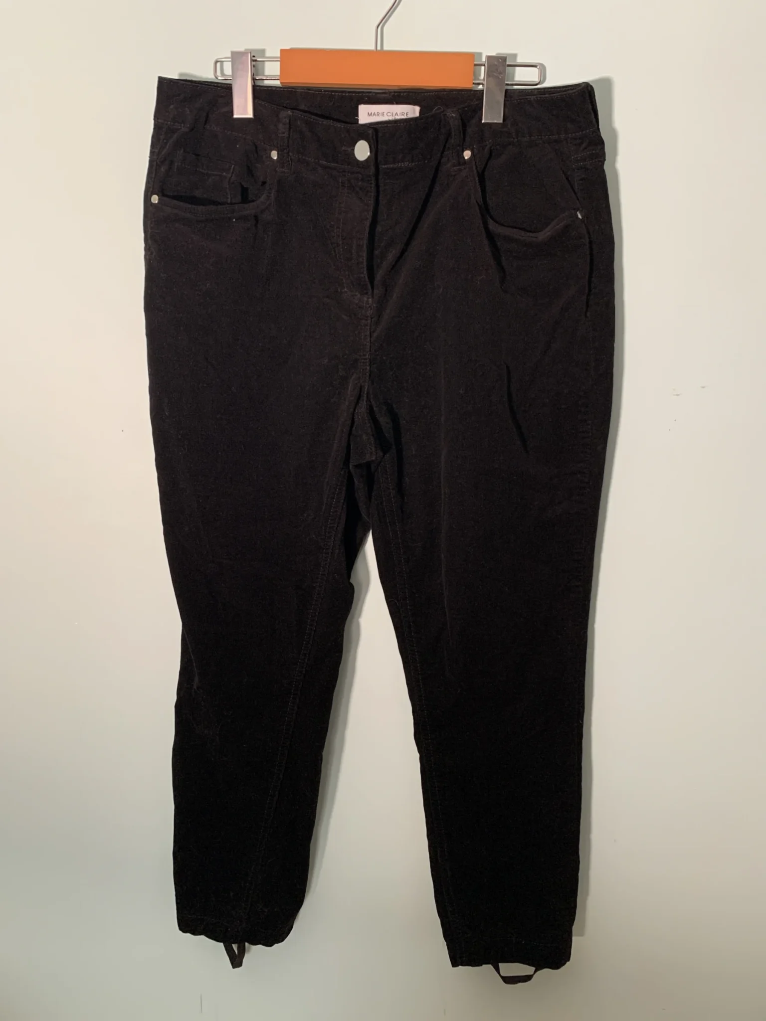 Featured image for Pantalon Noir de la marque Marie-Claire