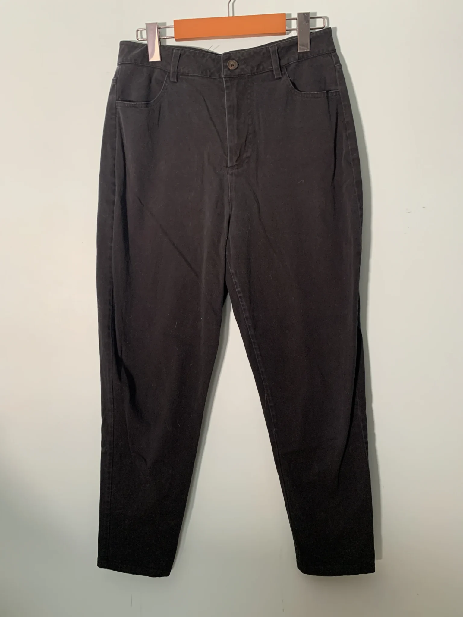 Featured image for Pantalon Noir de la marque TWIK