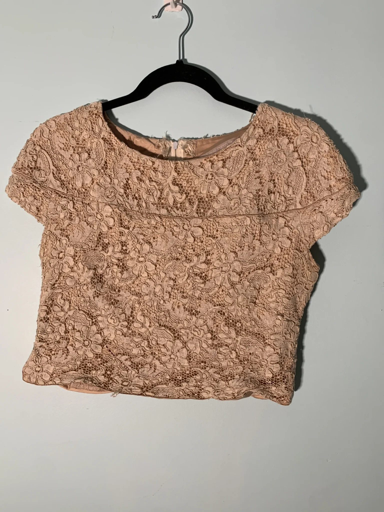 Featured image for T-Shirt en dentelle Rose Pêche