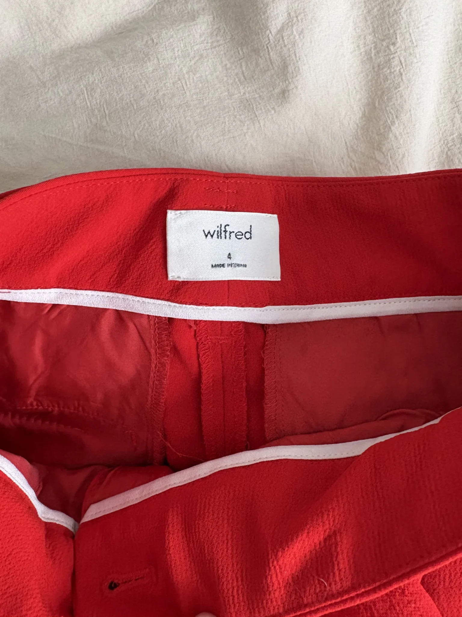 Image for Pantalon rouge vif