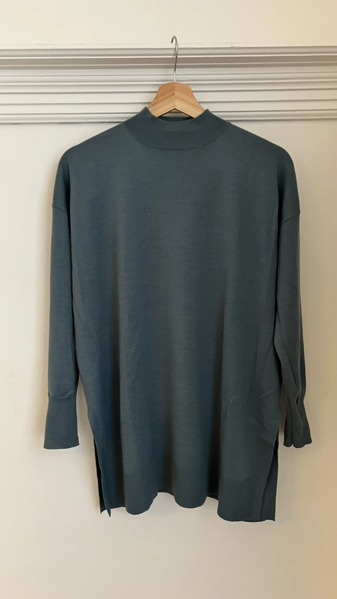 Featured image for Chandail long Uniqlo - bleu gris