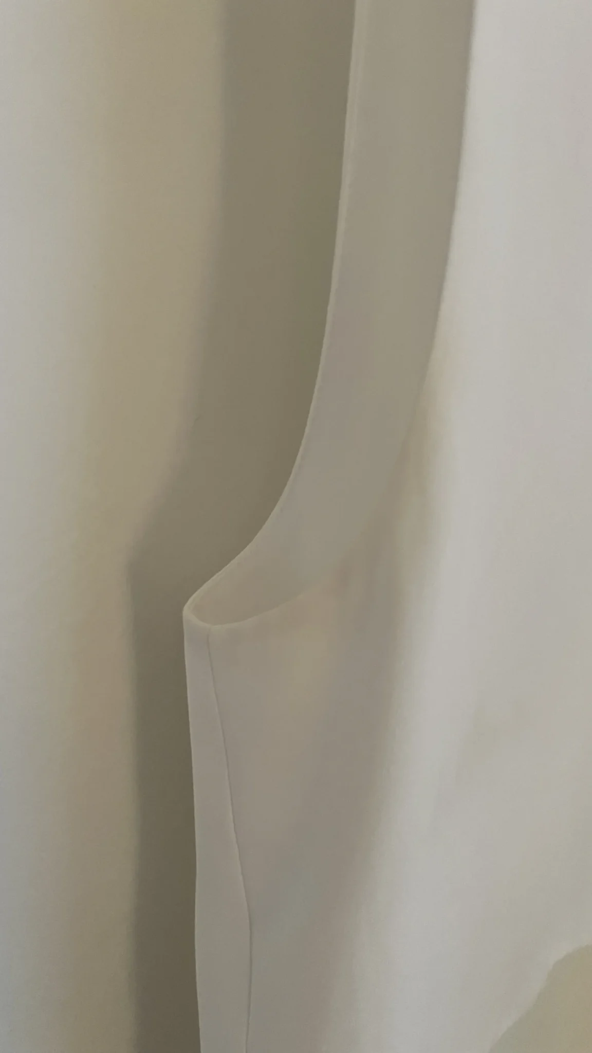 Image for Vneck  sans manche - Babaton
