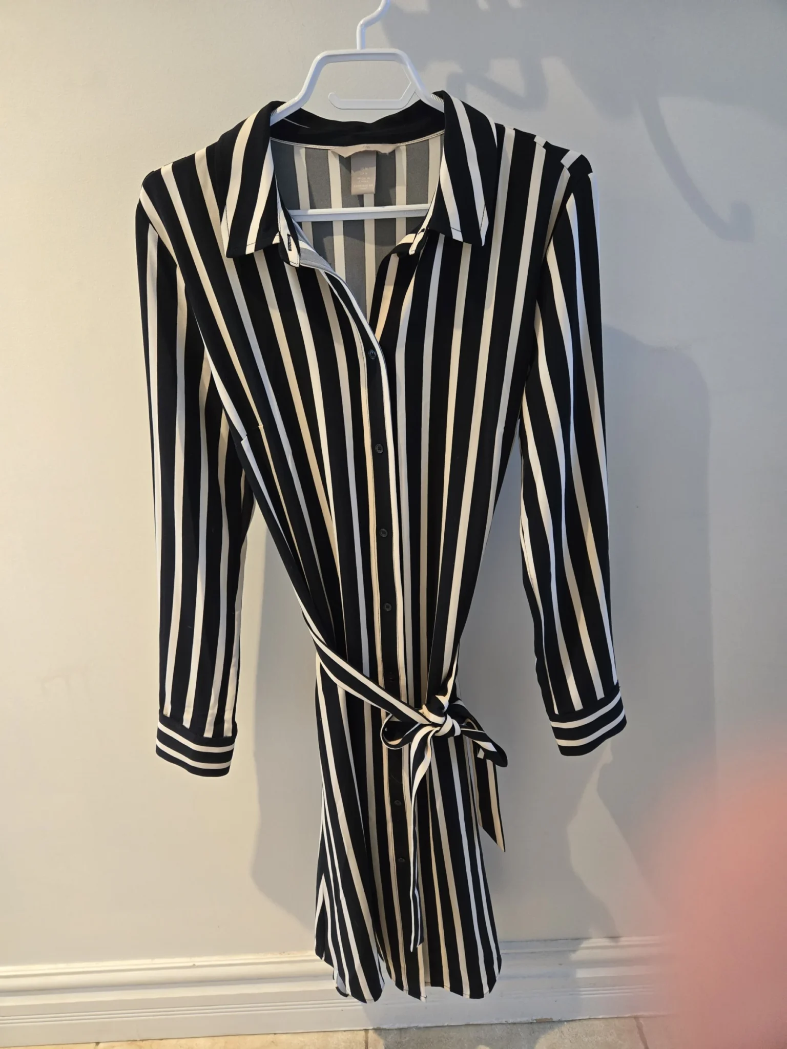 Featured image for HM midi-length dress