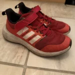 Featured thumbnail for Soulier Adidas Rouge