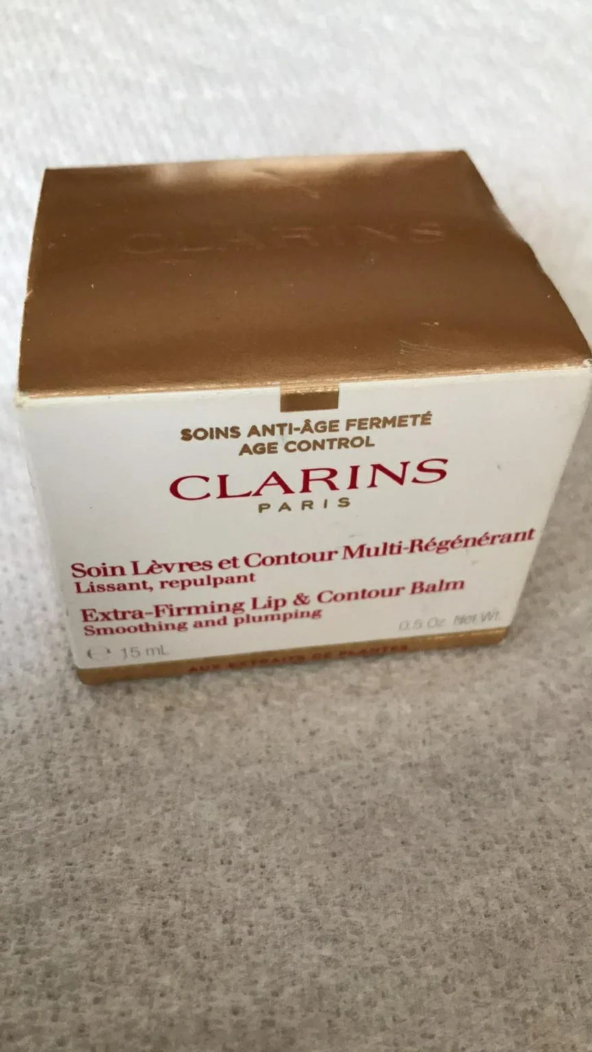 Featured image for Soin lèvres et contour de Clarins