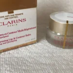 Thumbnail for Soin lèvres et contour de Clarins